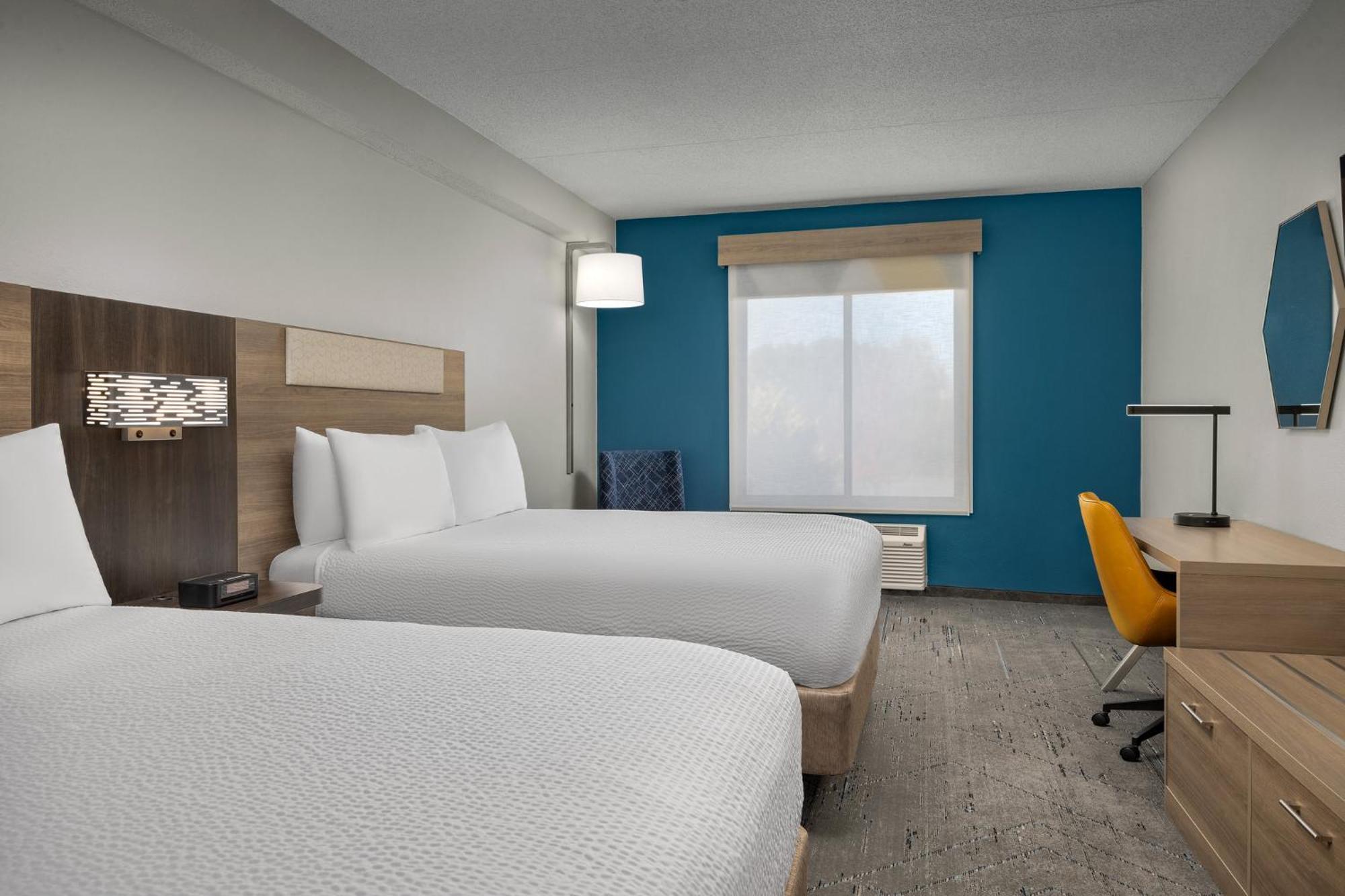 Holiday Inn Express Hotel & Suites Greensboro - Airport Area By Ihg מראה חיצוני תמונה