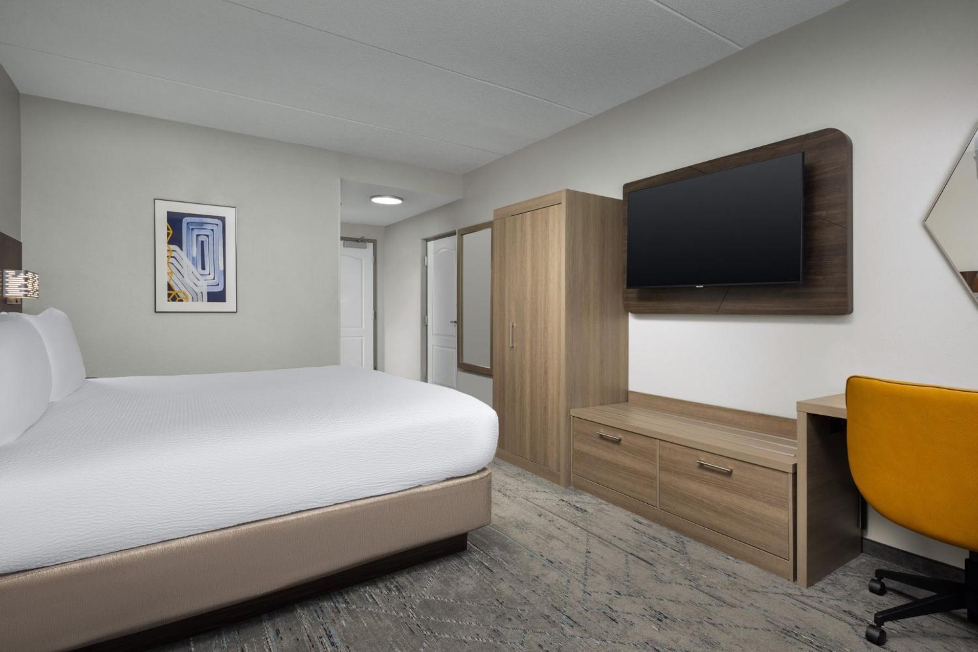 Holiday Inn Express Hotel & Suites Greensboro - Airport Area By Ihg מראה חיצוני תמונה
