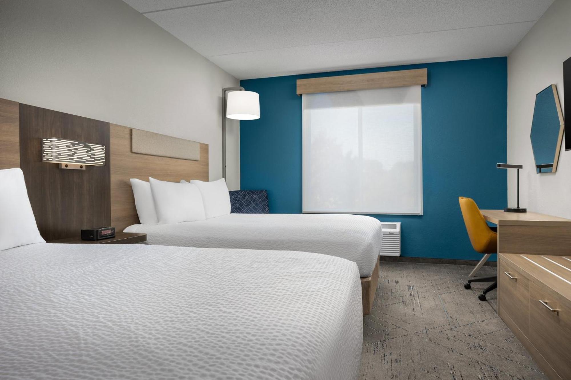 Holiday Inn Express Hotel & Suites Greensboro - Airport Area By Ihg מראה חיצוני תמונה